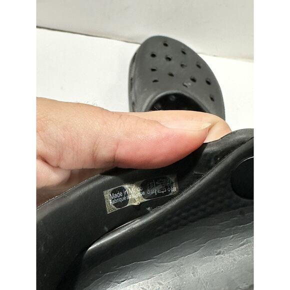 Crocs Unisex Adult's Classic Original Clog Color Black Size Men 6 - Women 8 - Picture 7 of 9